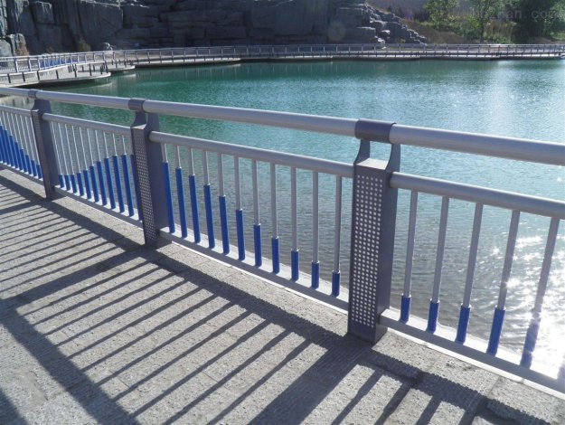 昌樂(lè)河道橋梁護(hù)欄