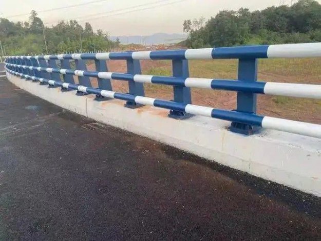 鶴城防撞護欄
